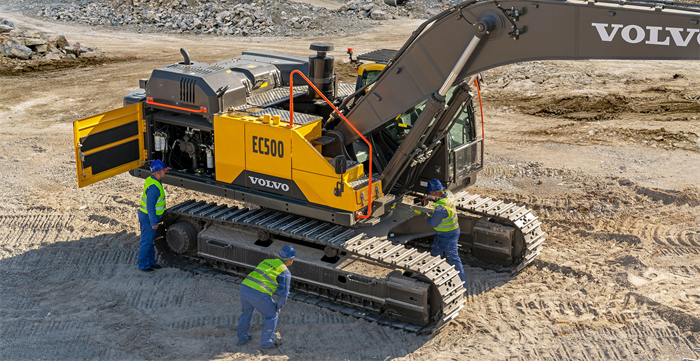 volvo-benefit-crawler-excavator-ec500-cn-straightforward-servicing-2324x1200.jpg